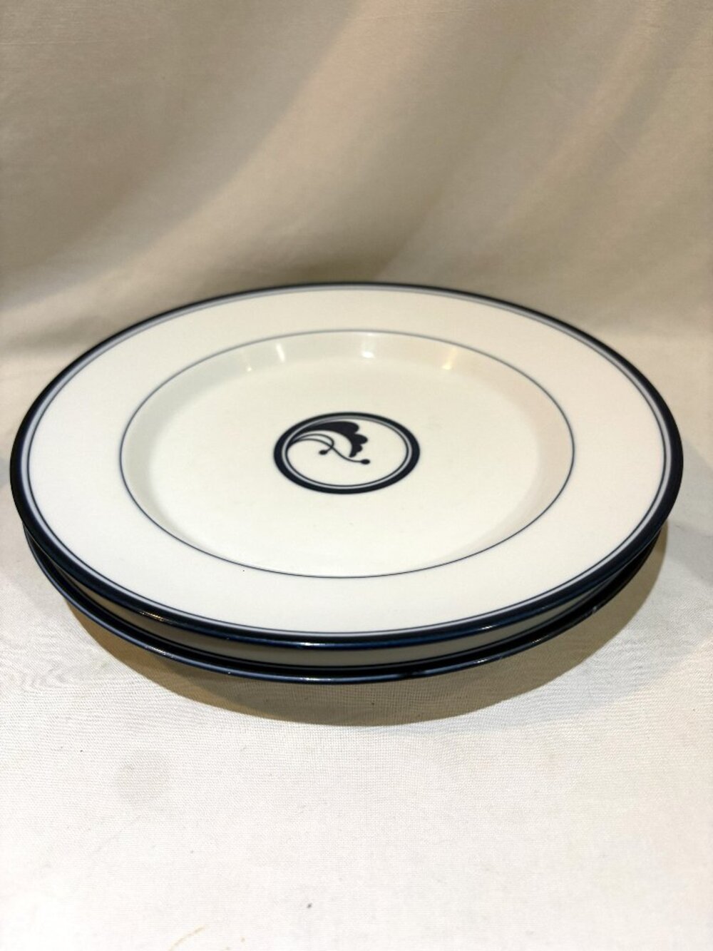 Pair of VTG Dansk Flora Bayberry 9" Luncheon Plates Japan